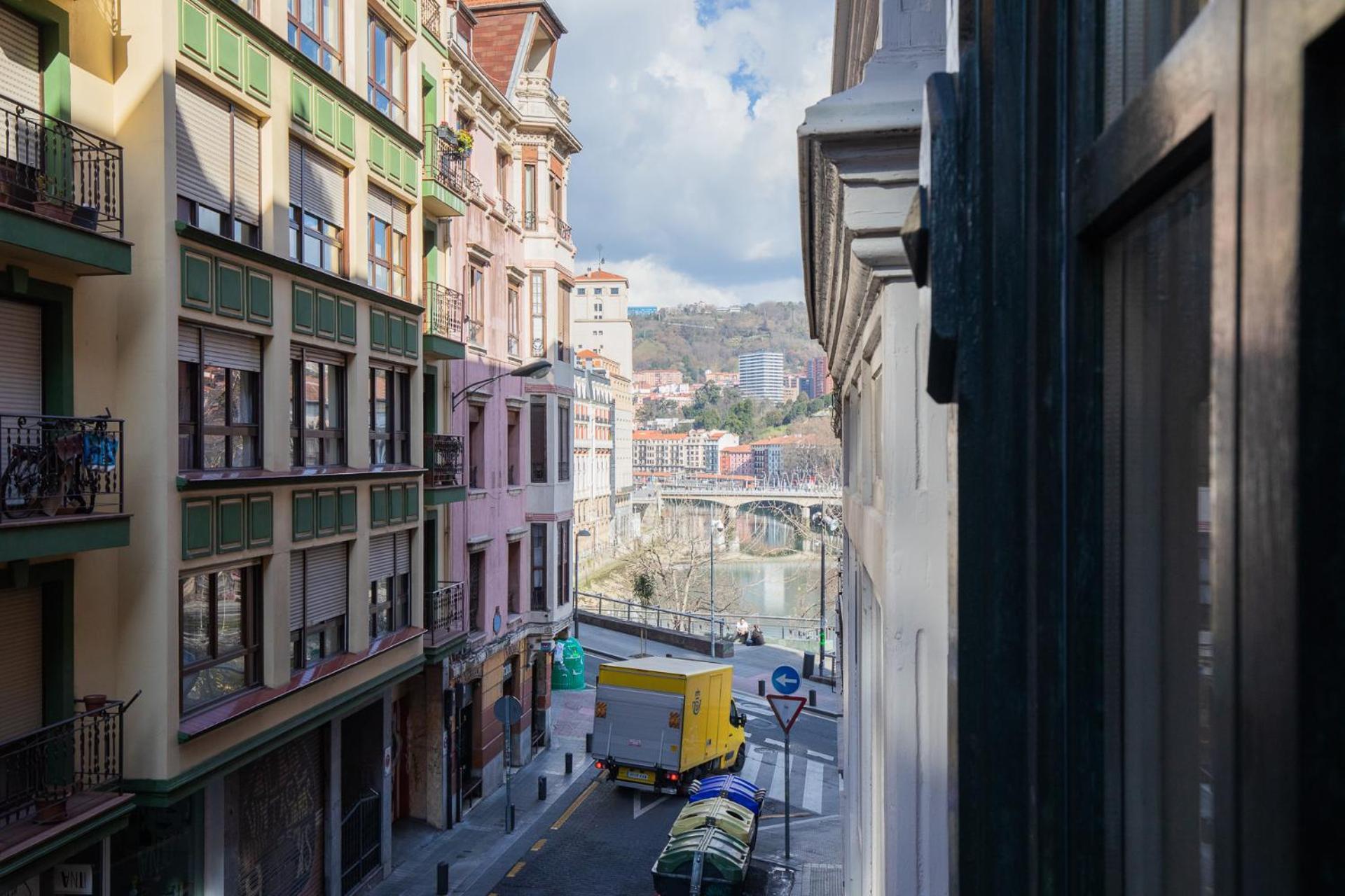 Riverside Old Town By Next Stop Bilbao Camera foto